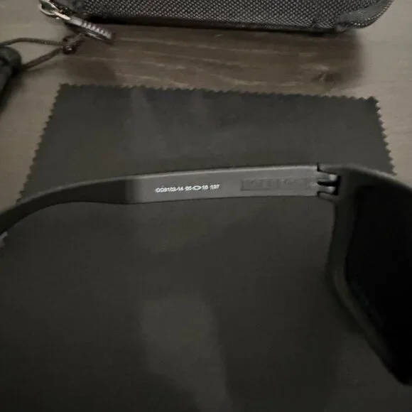 OO9102 Oakley Holbrook Prizm Polarized Jade Iridium - Picture 6 of 8